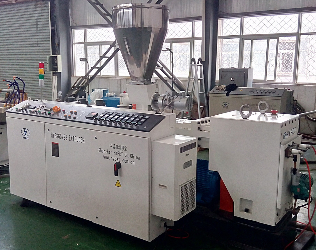 Intergral Reducer Twin Screw Extruder for PVC Pipe Granules Making HYPS65/28 22kw