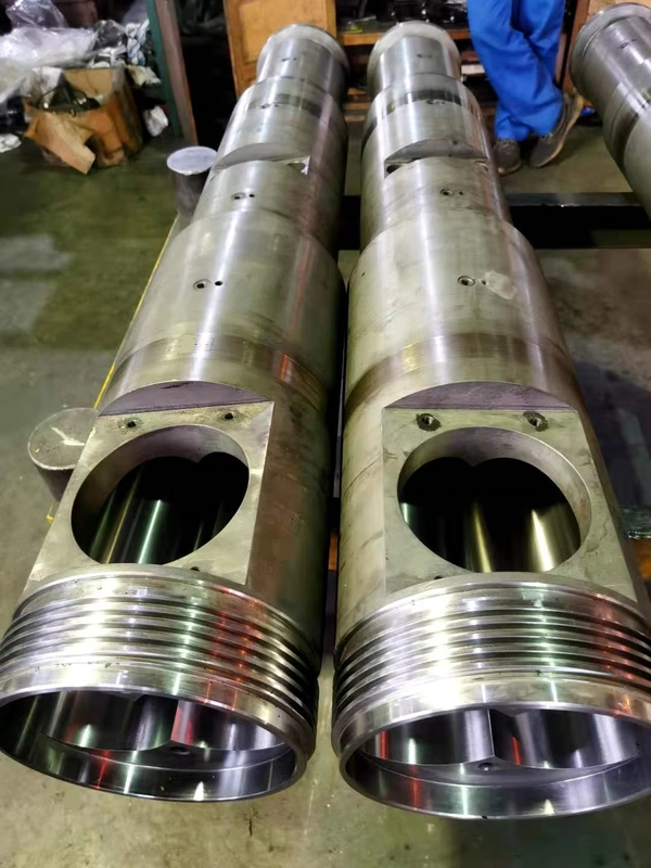 Plastic Extruder Conic Twin Screw And Barrel  / Bi-metal Screw And Barrel For Double Twin Screw Extruders