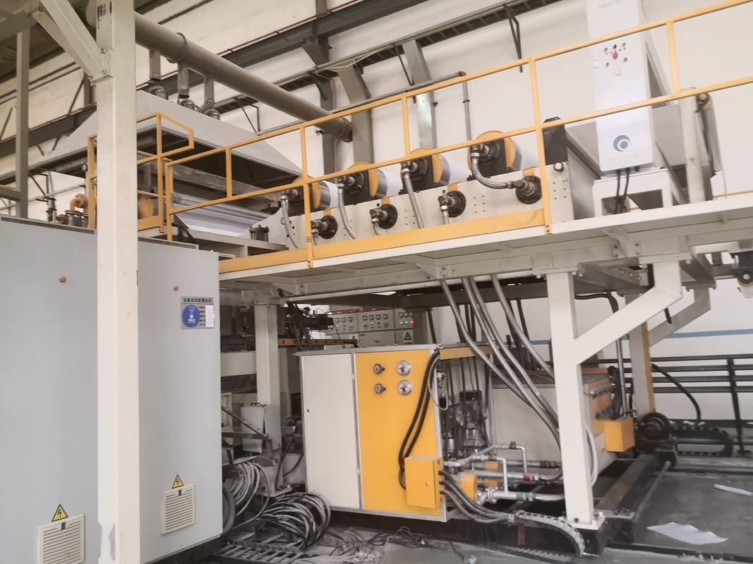 Automatic Hot Melt Adhesive Coating / Film Coating And Sand Coating Production Line Customizable