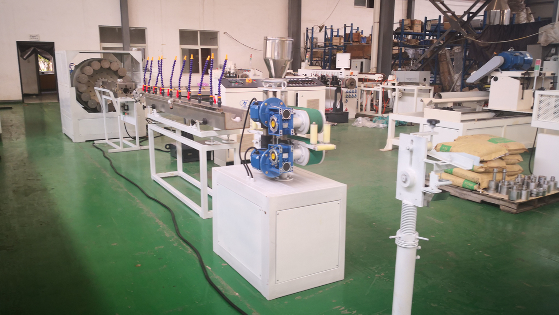 10-38mm PVC Fiber Reinforced Hose Machine Two Layers Soft Pvc & One Layer Fiber