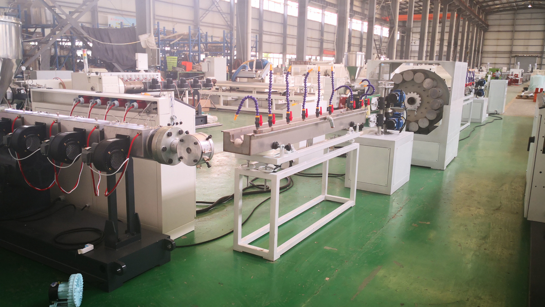 10-38mm PVC Fiber Reinforced Hose Machine Two Layers Soft Pvc & One Layer Fiber