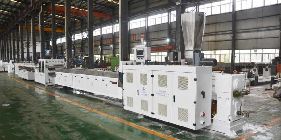 SHENZHEN HYPET High Speed  PVC Pipe Making Machine , PVC-O High Filler Pipe Extrusion Production Line