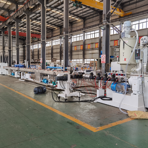 Shenzhen HYPET 20-63 PPR Pipe Production Line , Three Layers HDPE PE 20-1200mm Pipe Making Machine