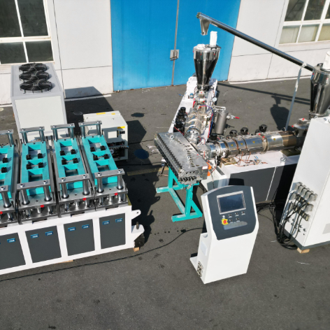 Shenzhen HYPET Carbon Crystal Plate Extrusion Production Line , Three Layers PVC Foam Board Equipment Making Machine Manufacturer